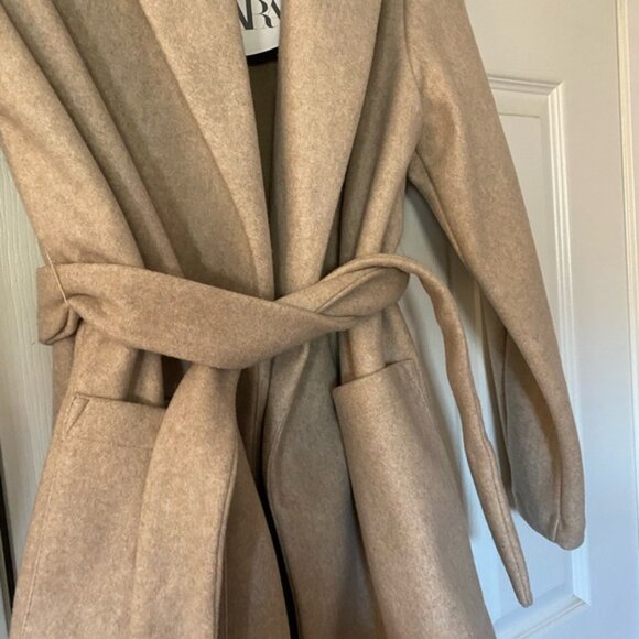 Zara Coat - Picture 2 of 4